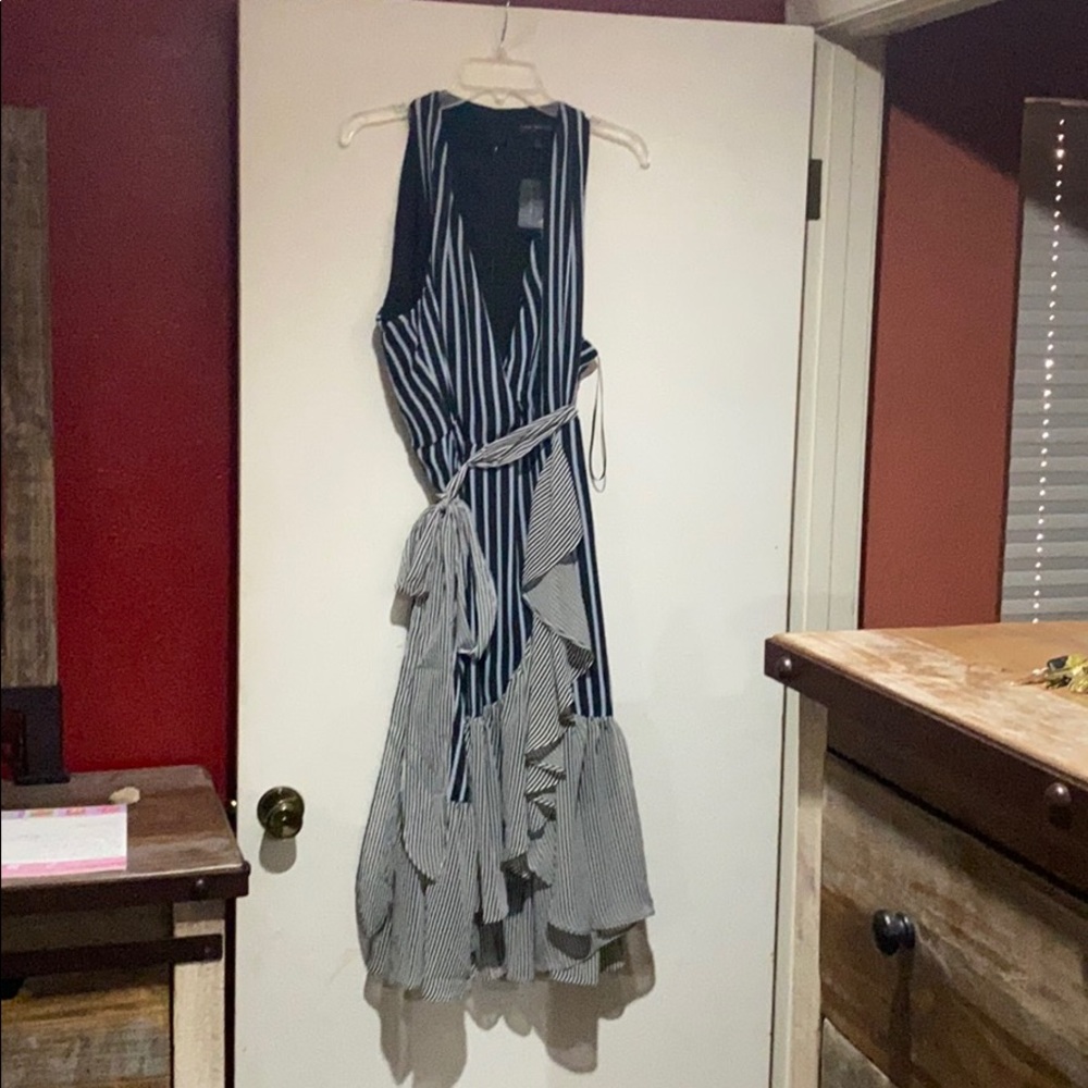 Lane Bryant size 20 Dress NavyWhite  Faux wrap